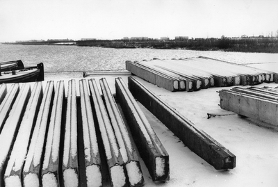 406580 Gezicht op de in aanleg zijnde recreatieplas van de Maarsseveense Plassen bij Maarsseveen (gemeente Maarssen).